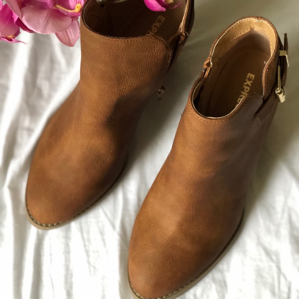 Express Brown boots